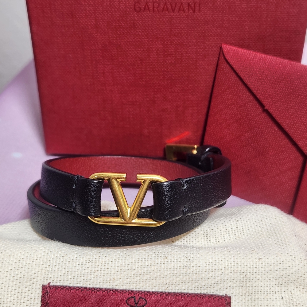#136 Valentino Double Wrap Bracelet - Picture 3 of 11